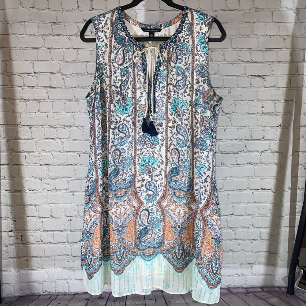 Sleeveless Paisley Print Dress With Pockets